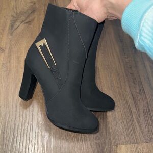 NWOT Impo Black Ankle Booties